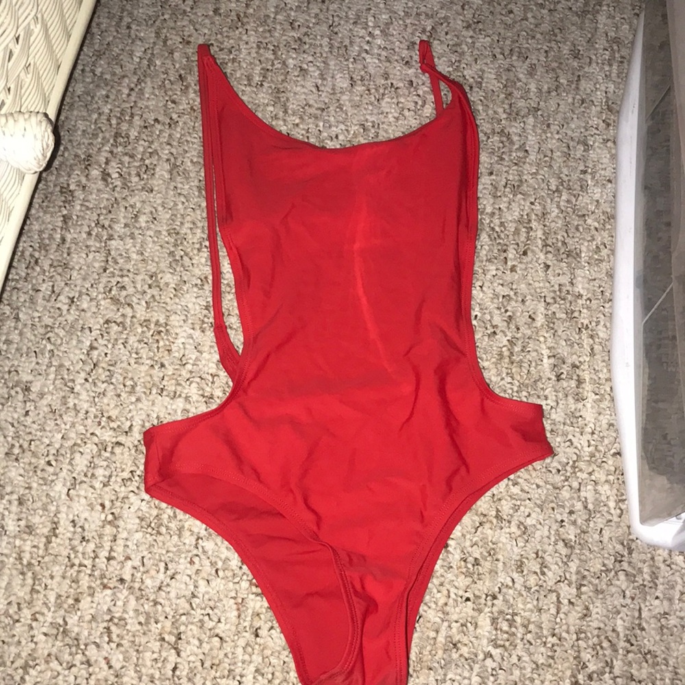 Sunny Co ‘the famous sunny suit’